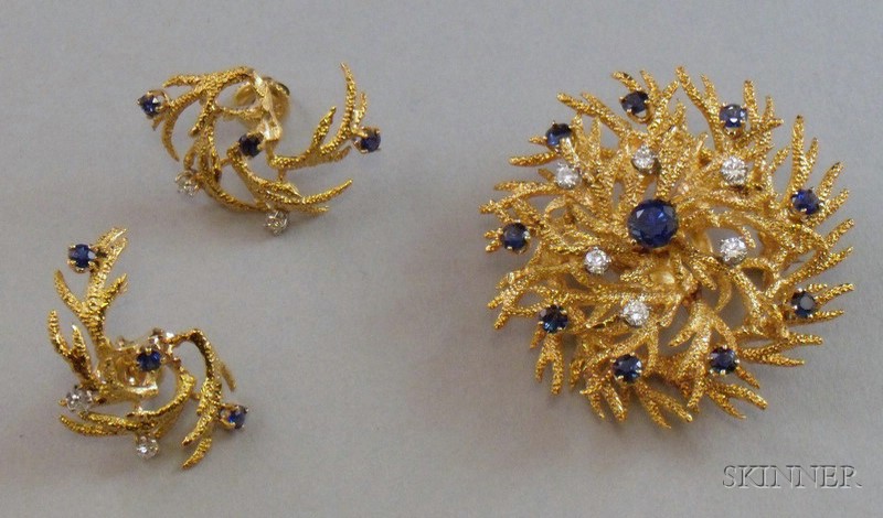 Appraisal: kt Gold Sapphire and Diamond Suite probably Continental c s