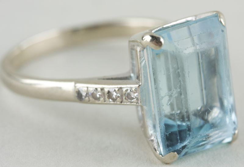 Appraisal: KT White Gold Aquamarine Diamond Ring with center emerald cut