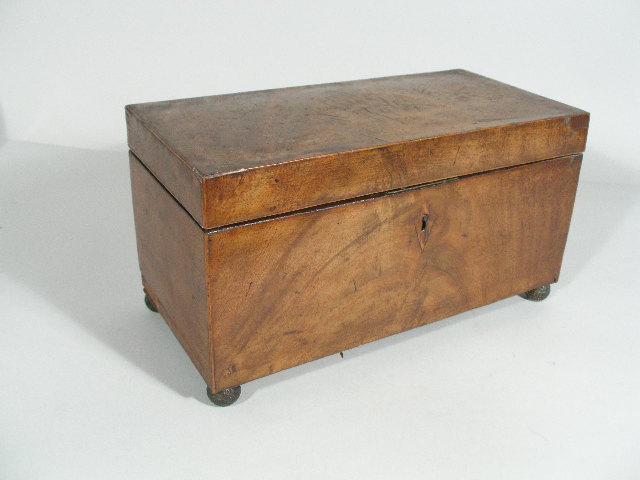 Appraisal: Antique English Tea Caddy th c mahogany veneer rectangular form