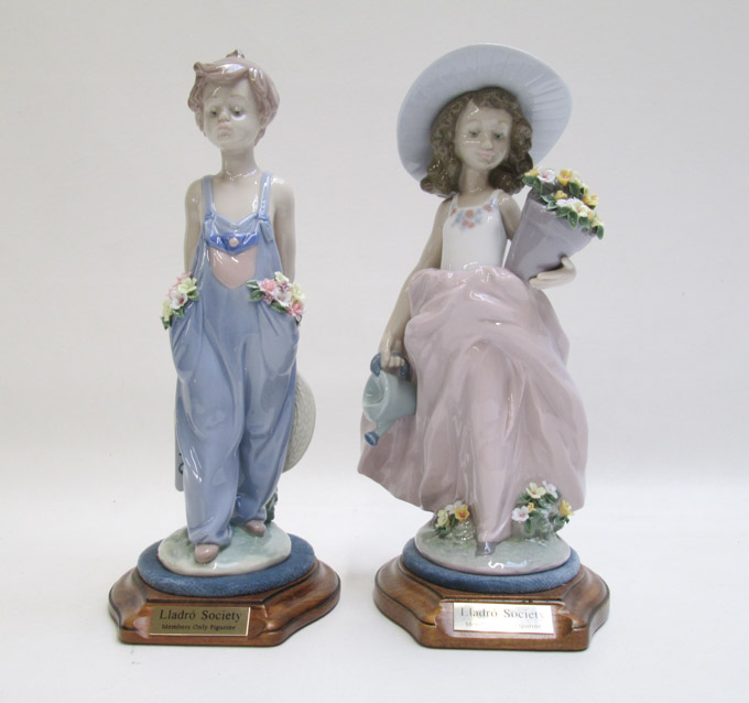 Appraisal: TWO LLADRO PORCELAIN FIGURINES by sculptor Antonio Ramos Pocket Full