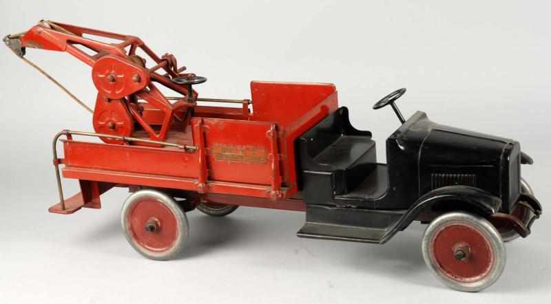 Appraisal: Pressed Steel Buddy L Wrecker Truck Description American International open