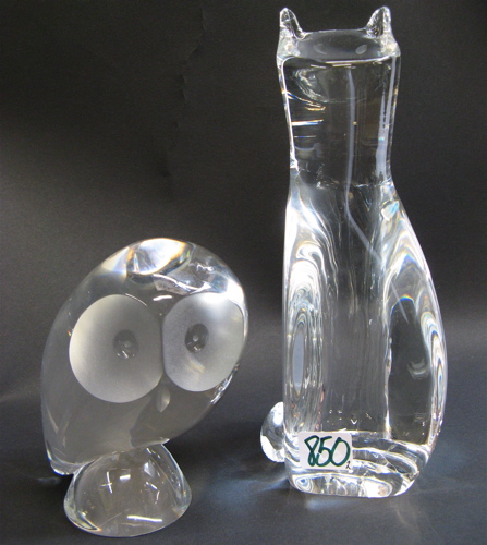 Appraisal: TWO STEUBEN CRYSTAL FIGURES hand cut and engraved The cat