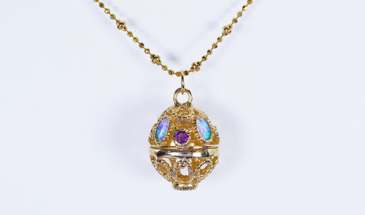 Appraisal: ct Gold Opal Amethyst Ball Pendant and Chain grams