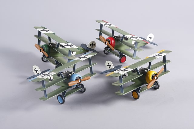 Appraisal: Lot of metal tri-planes by Tootsie Toy painted as German