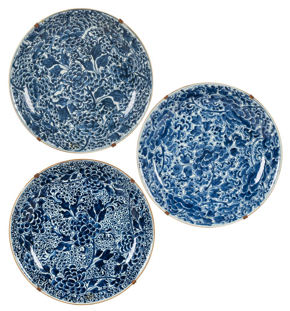 Appraisal: THREE CHINESE BLUE WHITE PORCELAIN CHARGERSKangxi period unmarked Provenance Christie's-