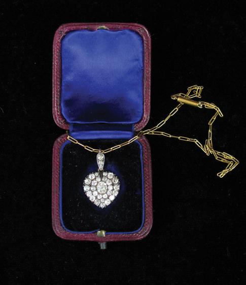 Appraisal: A VICTORIAN DIAMOND PENDANT in the form of a heart