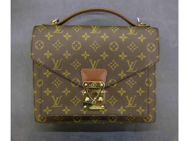 Appraisal: Louis Vuitton Monogram handbag Montsouris with removable shoulder strap with