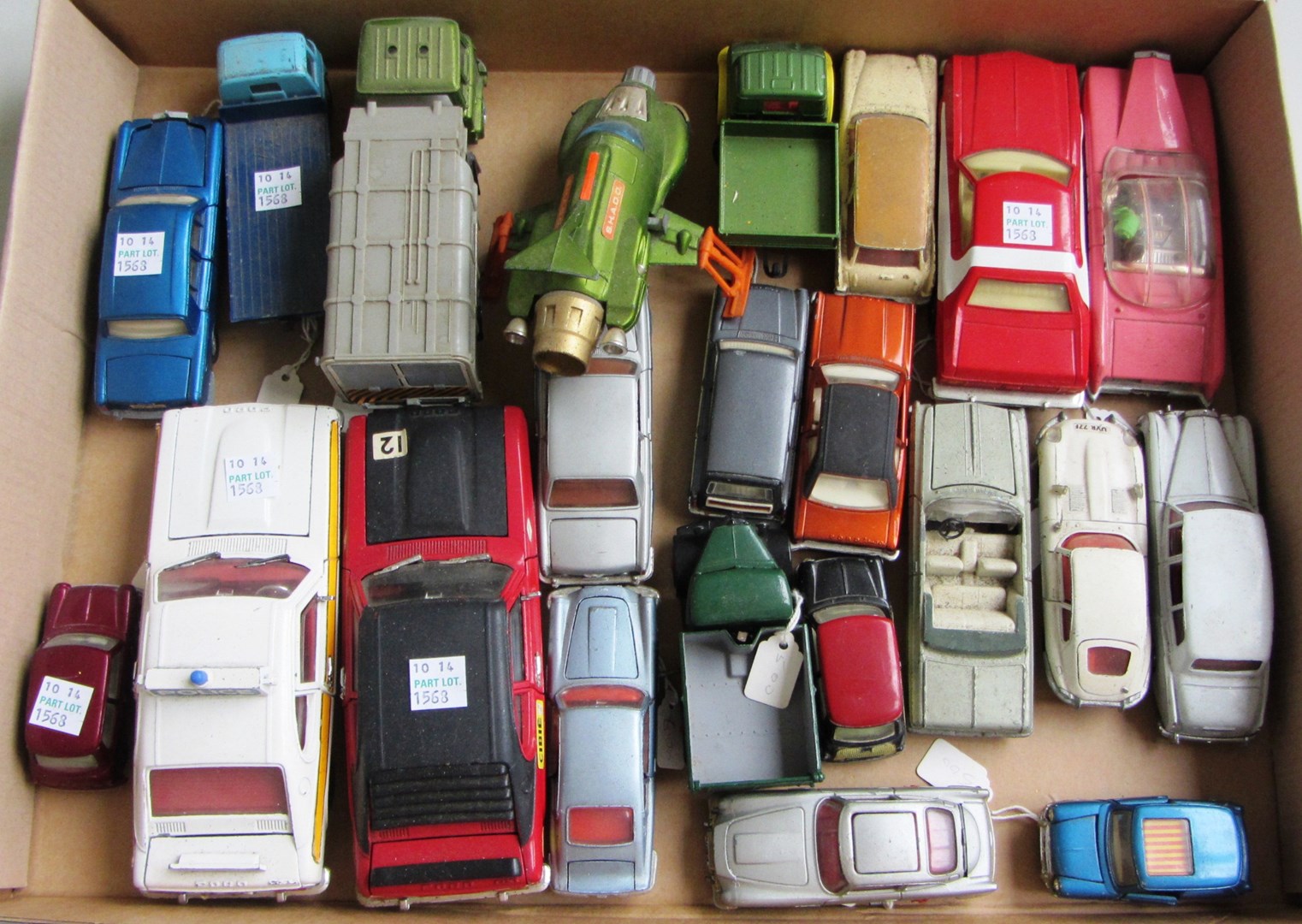 Appraisal: A quantity of die-cast vehicles mainly Corgi and Dinky including