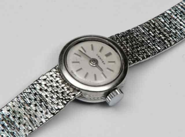 Appraisal: A CT WHITE GOLD LADIES WRIST WATCH with original strap