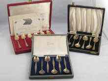 Appraisal: A set of six silver tea spoons hallmarked for Sheffield