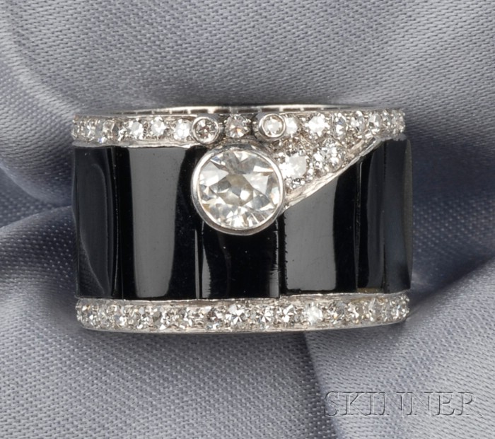 Appraisal: Art Deco Platinum Onyx and Diamond Ring composed of onyx