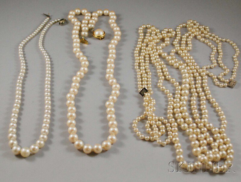 Appraisal: Three Cultured Pearl Necklaces two graduated single strands lg and