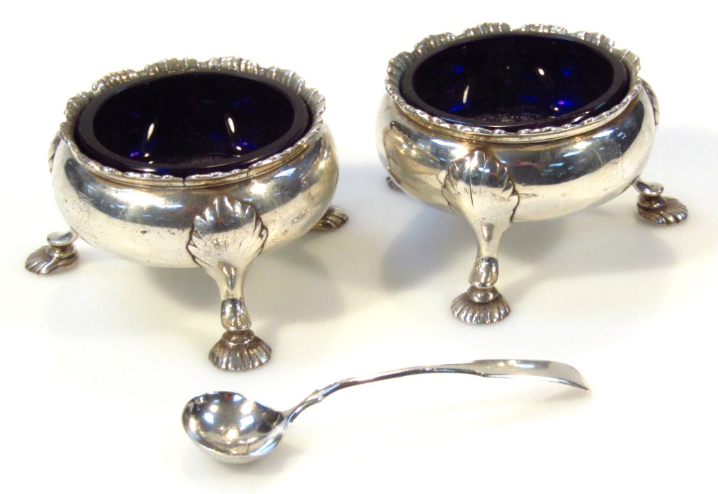 Appraisal: A pair of George III silver open salts each circular