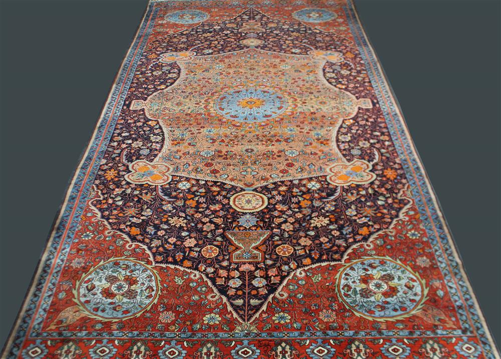 Appraisal: LARGE PERSIAN FARAHAN SAROUK WOOL RUG room size and characterized