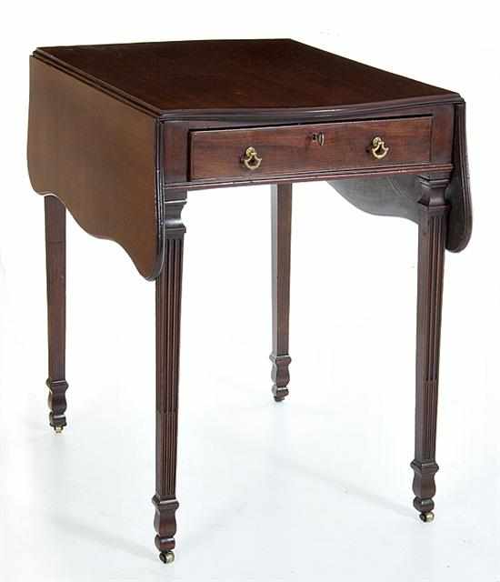 Appraisal: Fine George III mahogany Pembroke table late th century serpentine