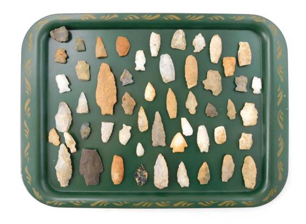 Appraisal: TRIBAL- Arrowheads Native American pieces with note that reads Collection