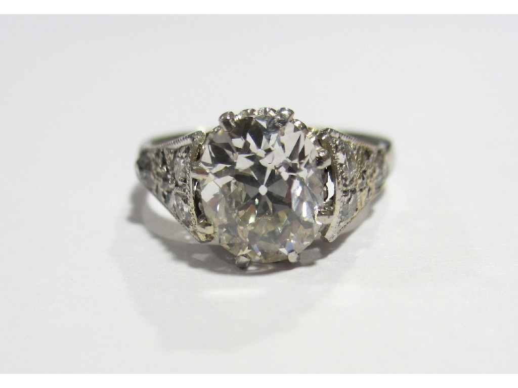 Appraisal: An Art Deco style solitaire diamond ring claw set with