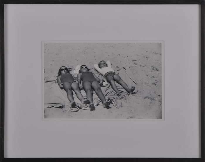 Appraisal: GEORGE ZIMBEL b JONES BEACH THE KIDS Gelatin silver print