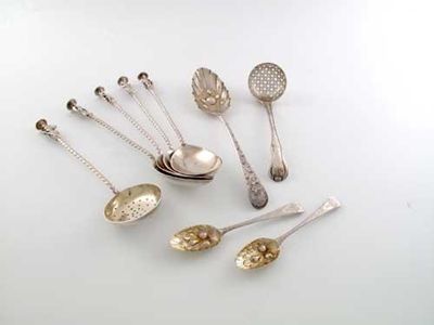 Appraisal: A set of four Victorian fruit spoons with apostle terminals