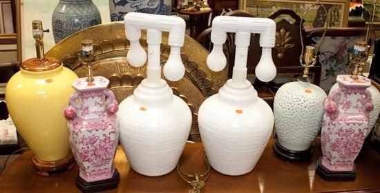 Appraisal: Two pairs of Chinese Export style ceramic vase lamps two