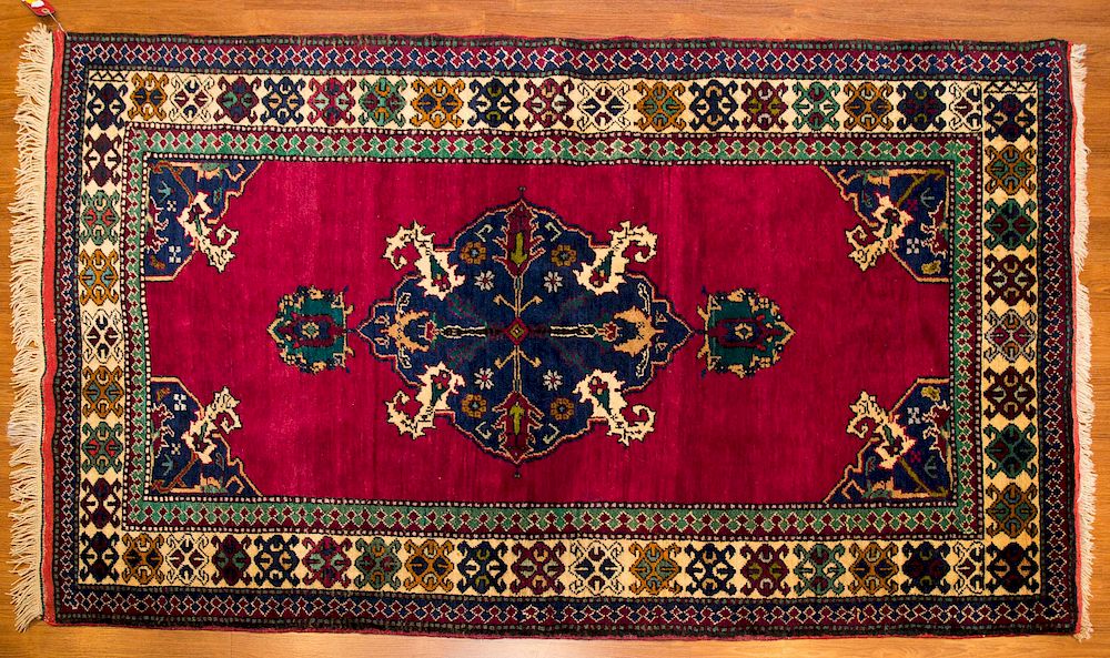 Appraisal: Turkish Yahyali Rug x hand knotted wool foundation Condition Appears