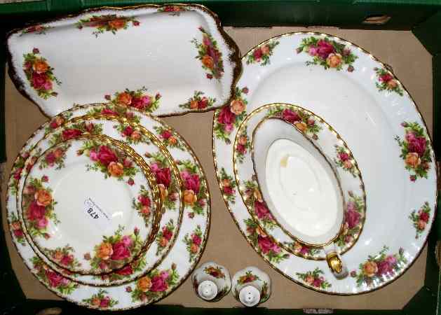 Appraisal: Royal Albert Old Country Roses Dinner Set