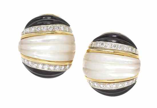 Appraisal: A Pair of Karat Gold Onyx Mother of Pearl and