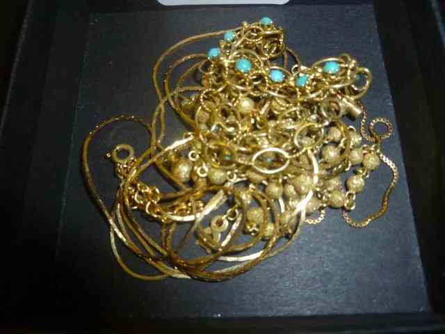 Appraisal: A SMALL QUANTITY OF FINE NECKLACES a turquoise bracelet etc