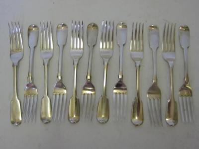 Appraisal: A SET OF TWELVE GEORGE IV DESSERT FORKS maker W