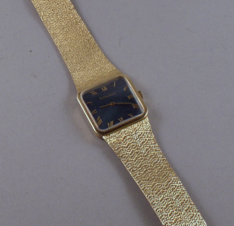 Appraisal: Man's kt Gold -jewel Lucien Picard Wristwatch with gray abalone