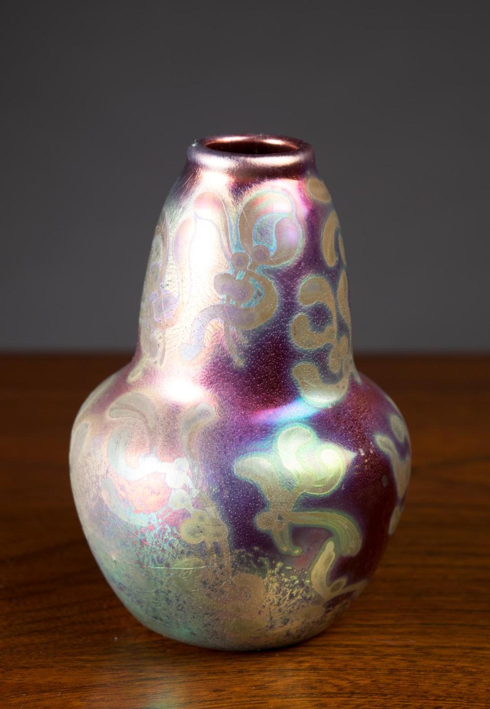 Appraisal: WELLER-SICARD ART GLASS VASE of bulbous form with iridescent motif