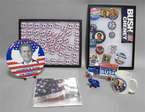 Appraisal: BUSH-CHENEY BUTTON DISPLAY BOX In two display trays with buttons