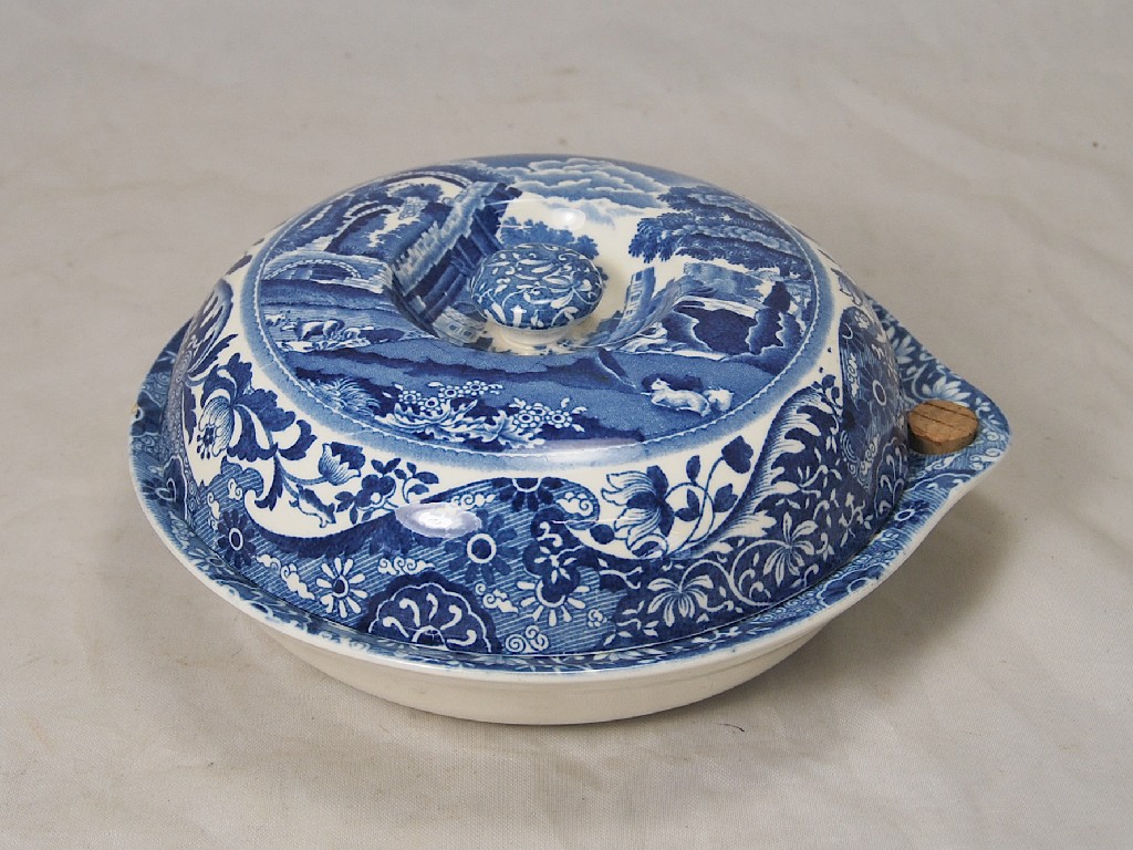 Appraisal: A Copeland Spode 'Italian' pattern warming dish with domes cover