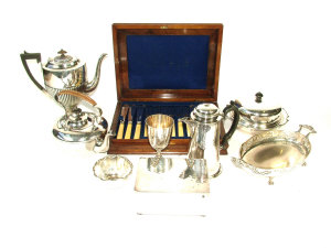 Appraisal: A quantity of silver plated ware to include a rectangular