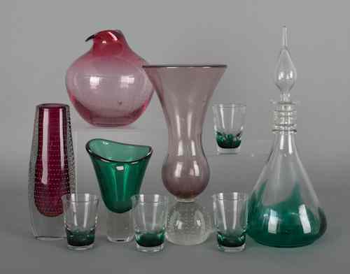 Appraisal: Nine pieces of miscellaneous art glass to include Erickson tallest