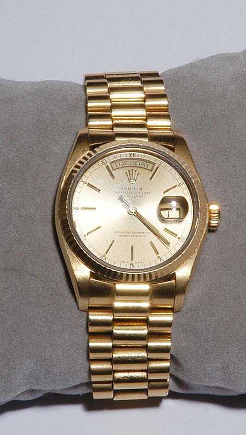 Appraisal: GENTLEMAN'S WRISTWATCH AUTOMATIC ROLEX DAY-DATE Yellow gold Gold case No