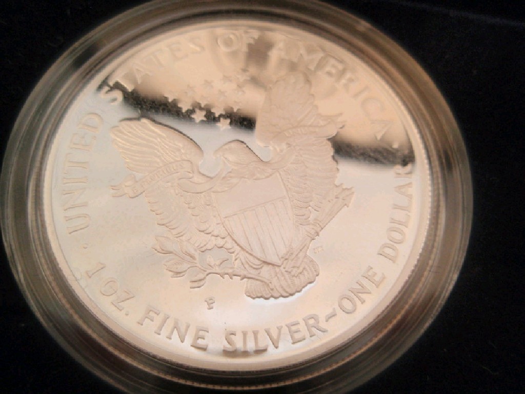 Appraisal: Three boxed American eagle one ounce proof silver bullion coins