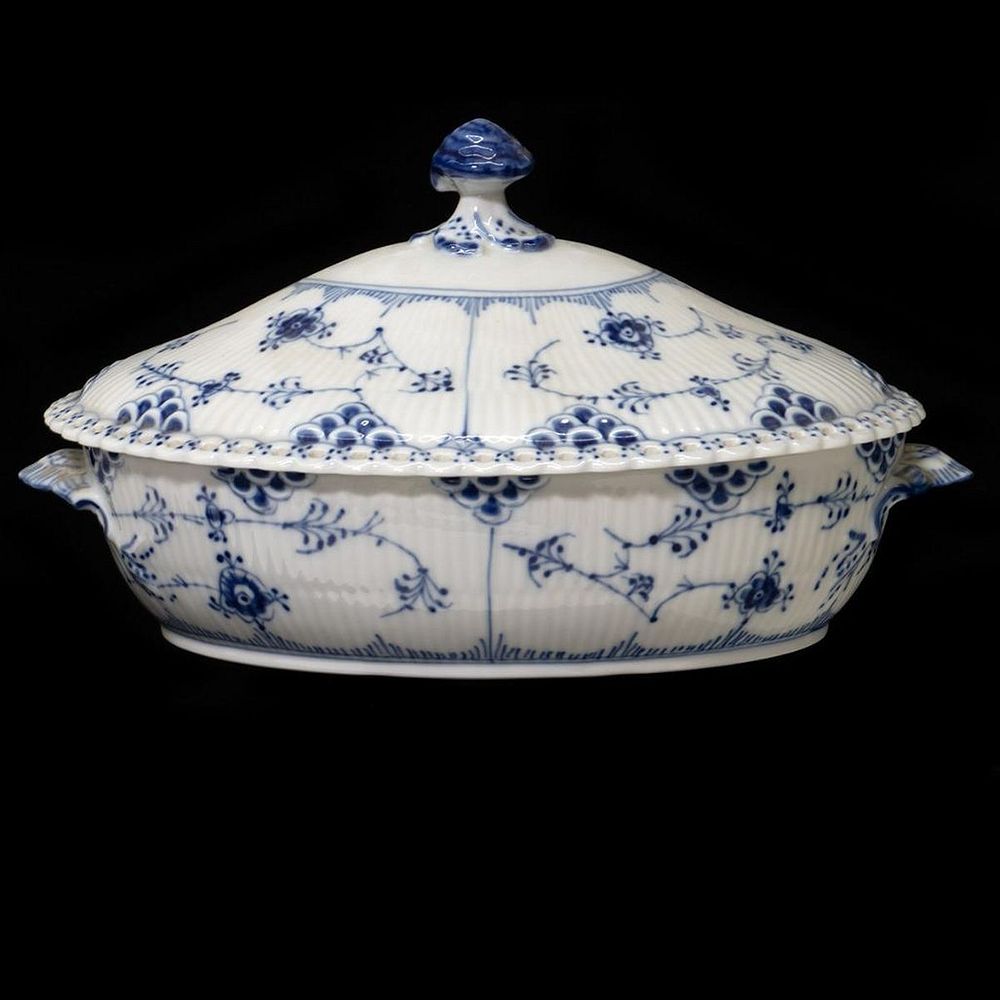 Appraisal: Royal Copenhagen Covered Bowl In the Blue Onion Pattern Underglaze