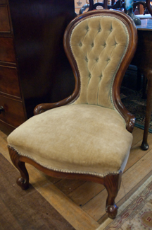 Appraisal: TH CENTURY BUTTON BACK LADIES CHAIR