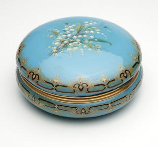 Appraisal: A French gilt and enameled jewelry box Late th early