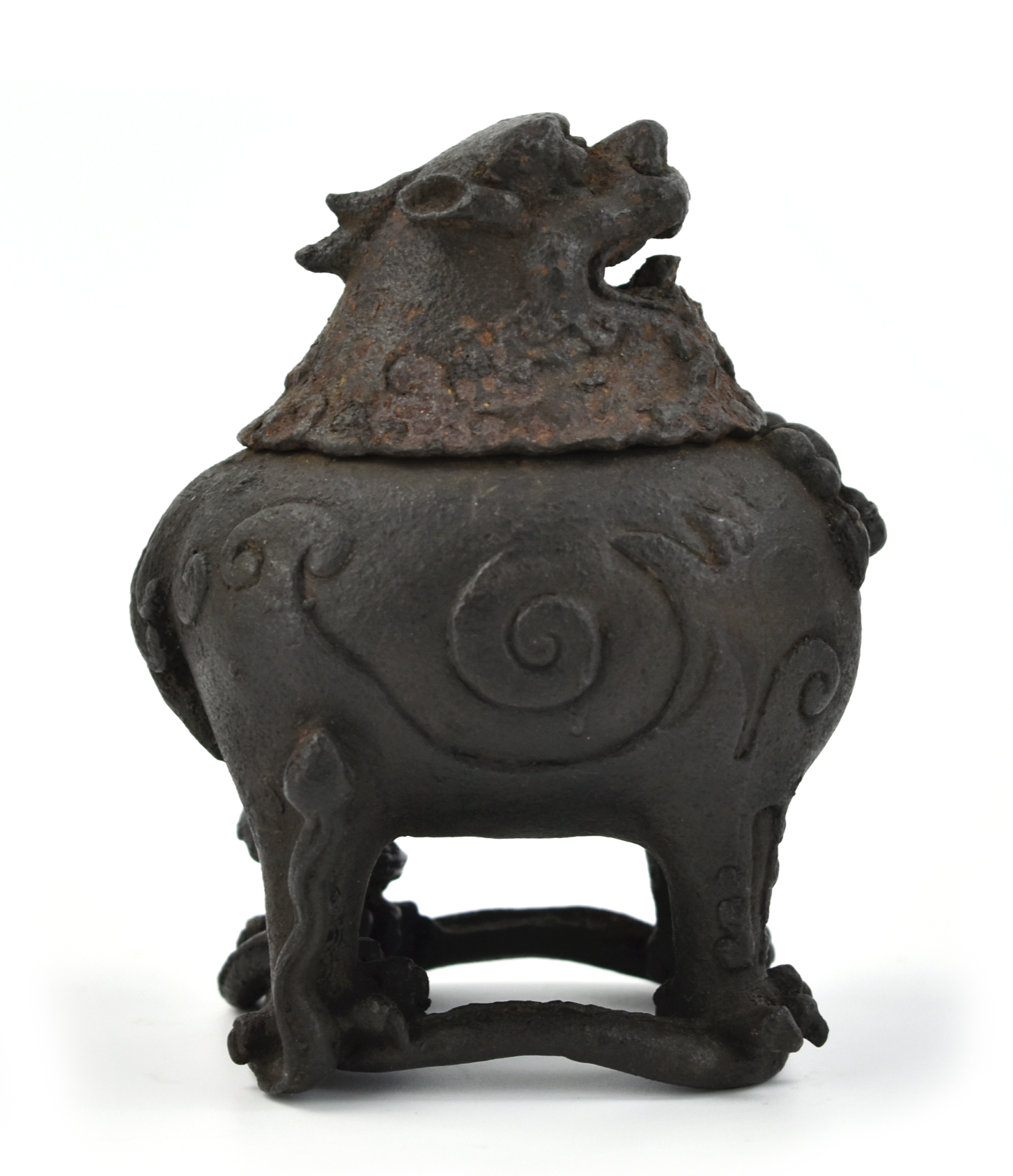 Appraisal: A Chinese Qing Dynasty iron censer boldly cast as an