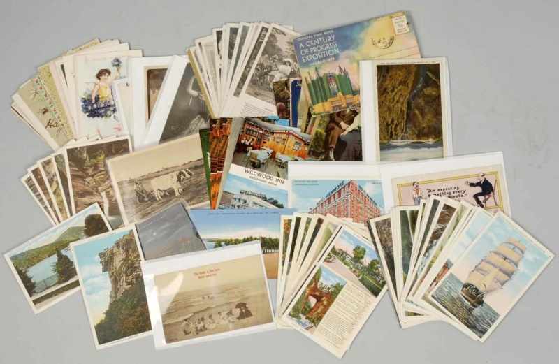 Appraisal: Lot of Postcards Description Includes Happy Birthday and Remembrance postcards