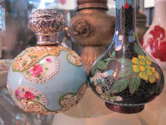 Appraisal: SILVER MOUNTED MORIAGE SCENT BOTTLE AND CLOISONNE VASE VASE FAULTS