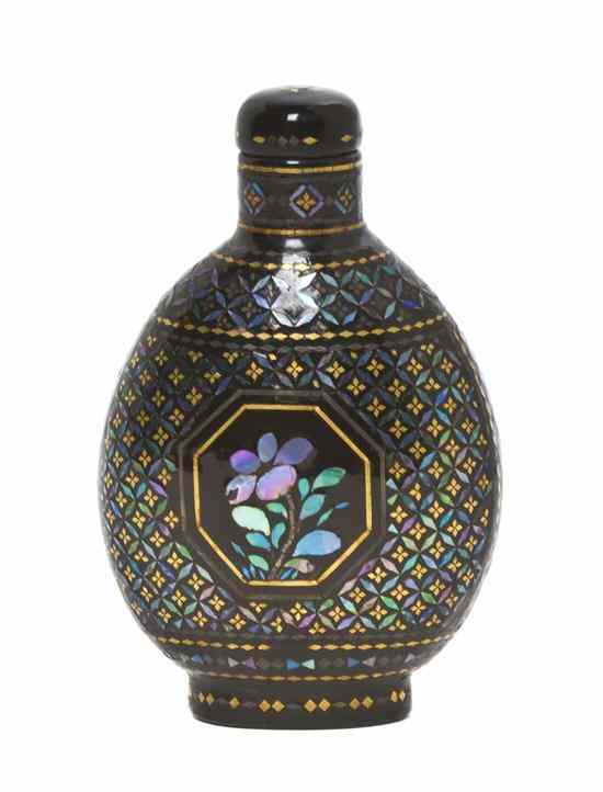 Appraisal: A Lac Burgaute Snuff Bottle of compressed flask form with