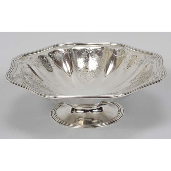 Appraisal: Frank M Whiting sterling silver footed center bowl with engraved