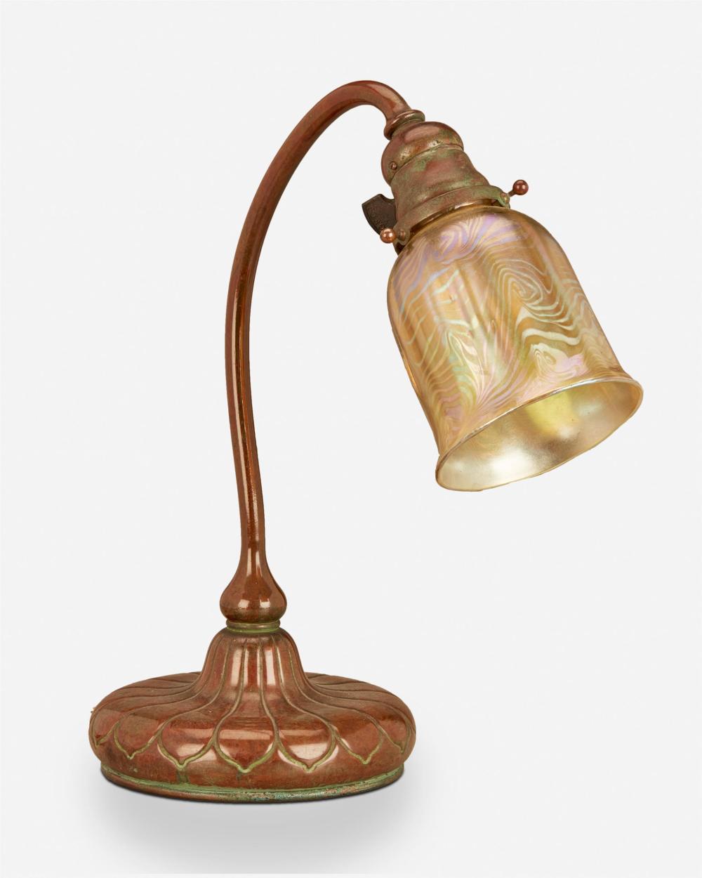 Appraisal: A Tiffany Studios table lamp Circa New York NY Shade