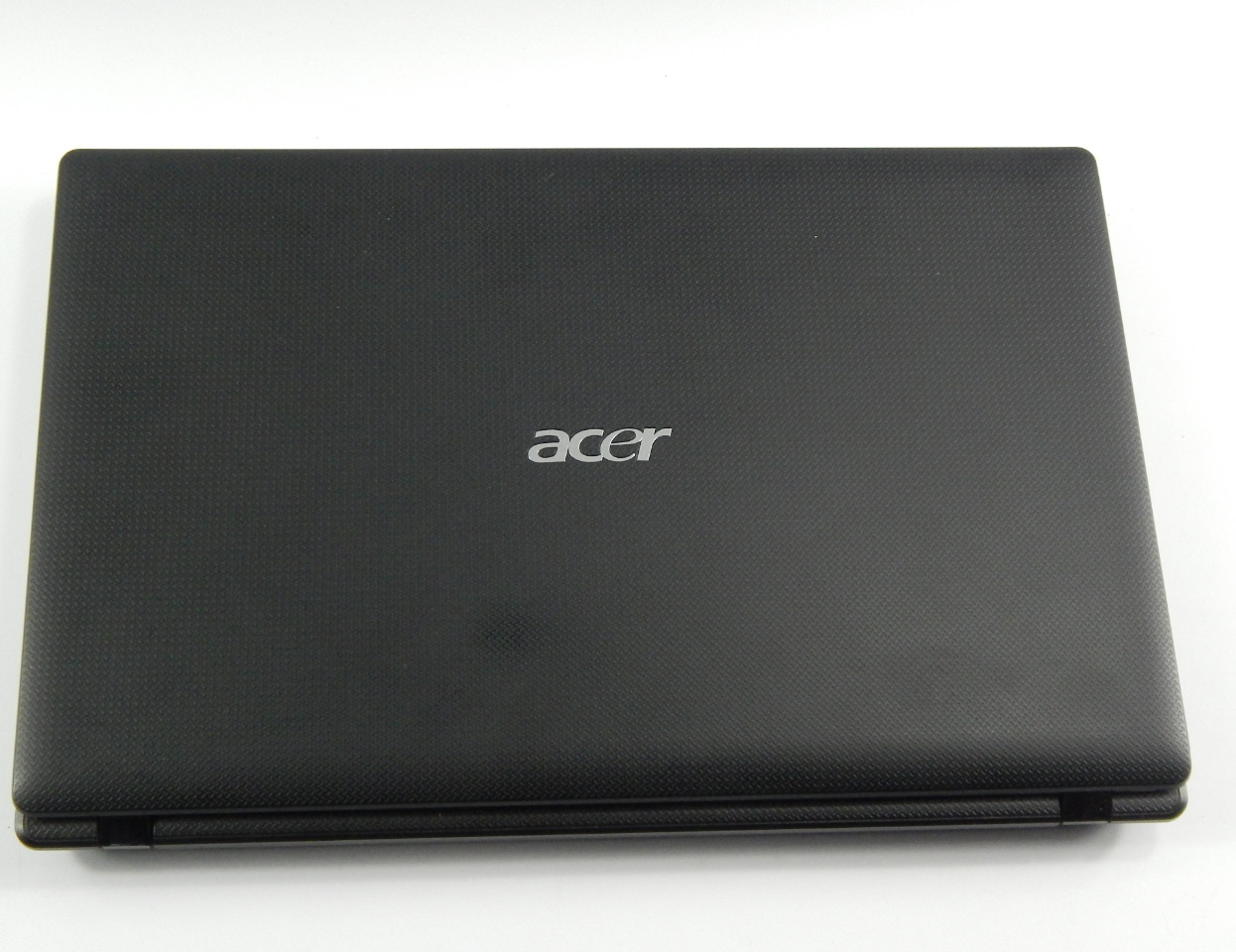 Appraisal: An Acer Aspire laptop lacking power lead has been wiped