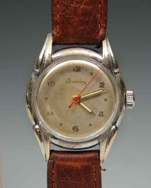 Appraisal: A VINTAGE STAINLESS STEEL GENTLEMAN'S BREITLING WRIST WATCH the case