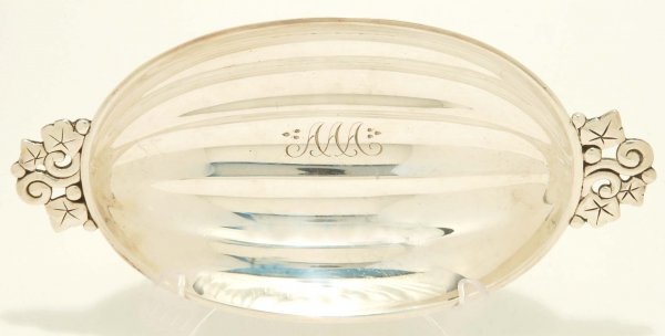 Appraisal: A Tiffany sterling silver bowl Melon shaped with scroll and