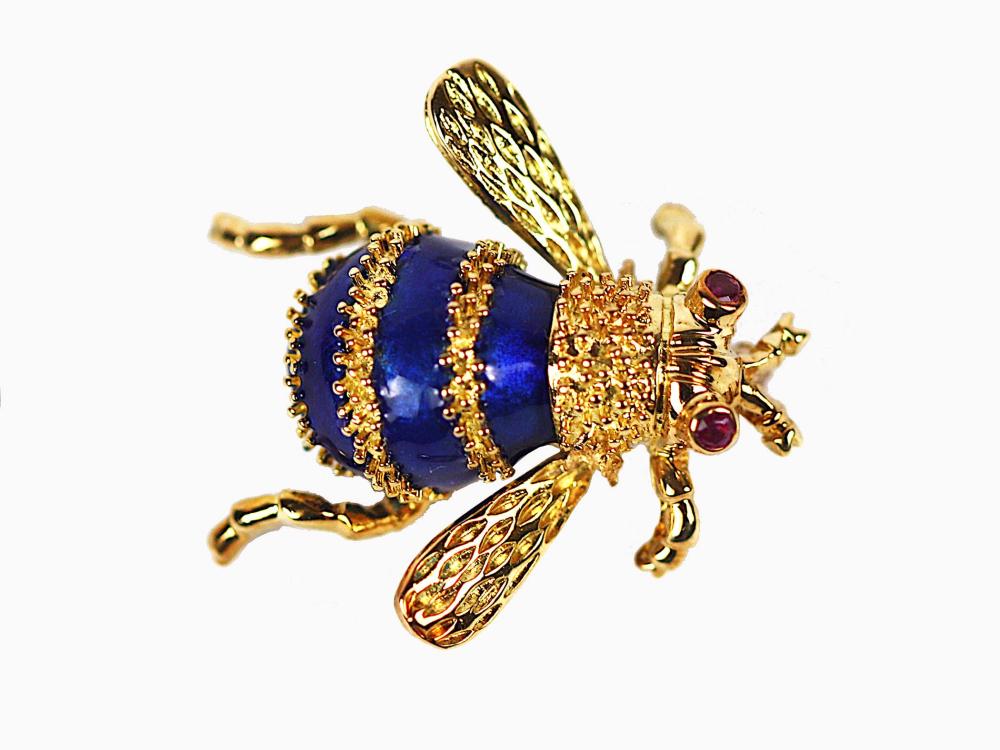 Appraisal: LADIES' KT YELLOW GOLD AND BLUE ENAMEL BEE PINMarked KT